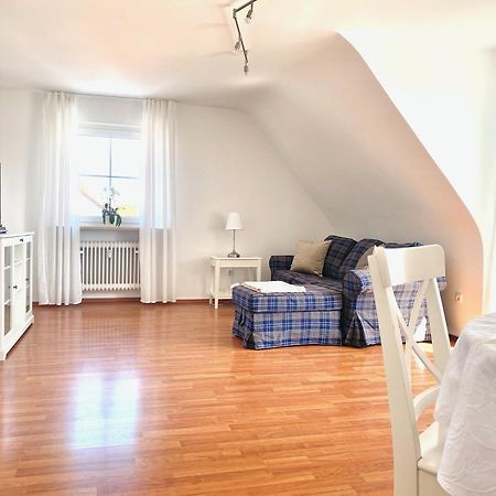 Ferienwohnung Super Zentral Begehrte Wohnlage Parkplatz Vor Haus Nürnberg Exterior foto