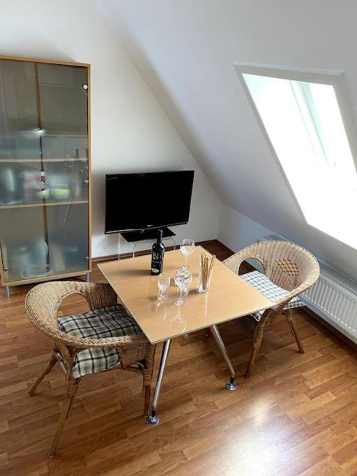 Ferienwohnung Super Zentral Begehrte Wohnlage Parkplatz Vor Haus Nürnberg Exterior foto