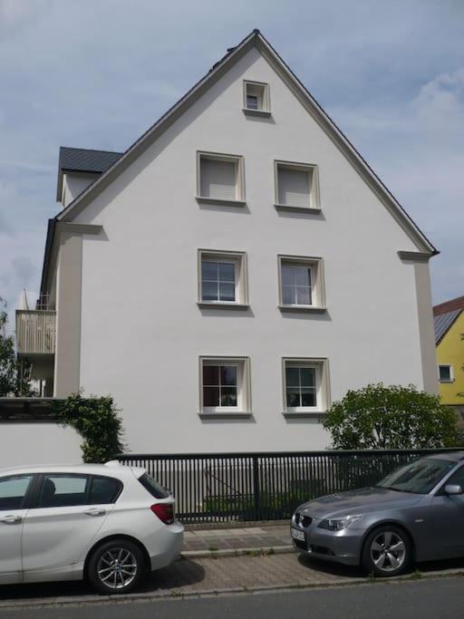 Ferienwohnung Super Zentral Begehrte Wohnlage Parkplatz Vor Haus Nürnberg Exterior foto
