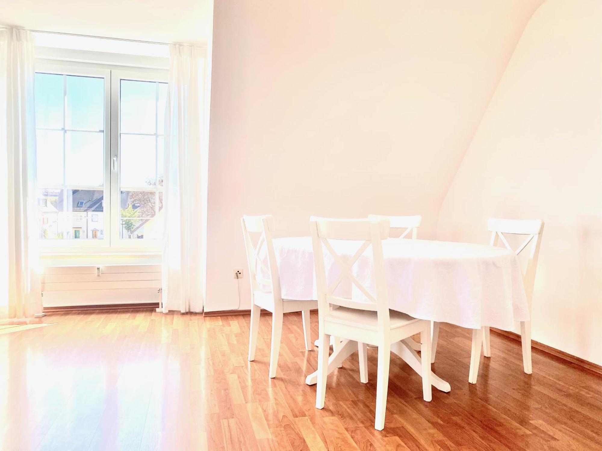 Ferienwohnung Super Zentral Begehrte Wohnlage Parkplatz Vor Haus Nürnberg Exterior foto